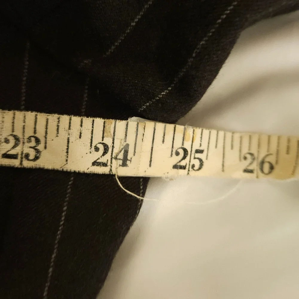 Brooks Brothers Gray Pinstripe Wool Sport Coat Men's Approx 46R‎
